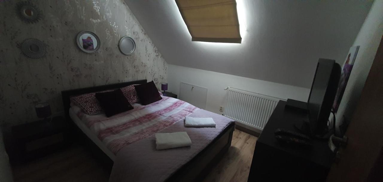 Apartmán Cudowny Zakatek Z Ogrodem I Basenem Bukwica  Exteriér fotografie