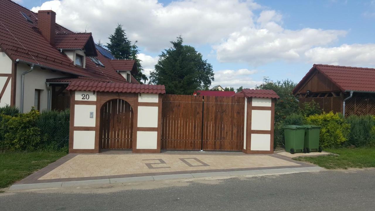 Apartmán Cudowny Zakatek Z Ogrodem I Basenem Bukwica  Exteriér fotografie